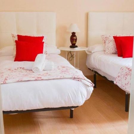 Piso Junto A La Catedral, 4-5 Personas Apartment มาลากา ภายนอก รูปภาพ