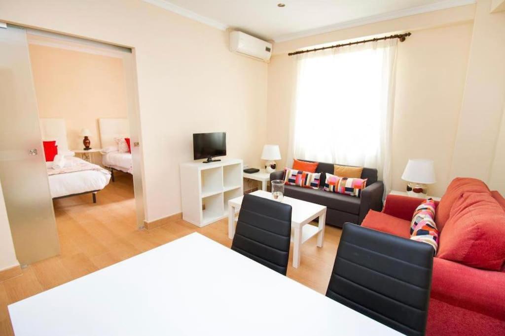 Piso Junto A La Catedral, 4-5 Personas Apartment มาลากา ภายนอก รูปภาพ